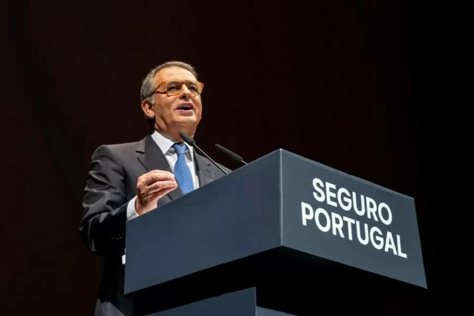 Presidenciais: Seguro vai publicar todas as entidades das quais recebeu dinheiro