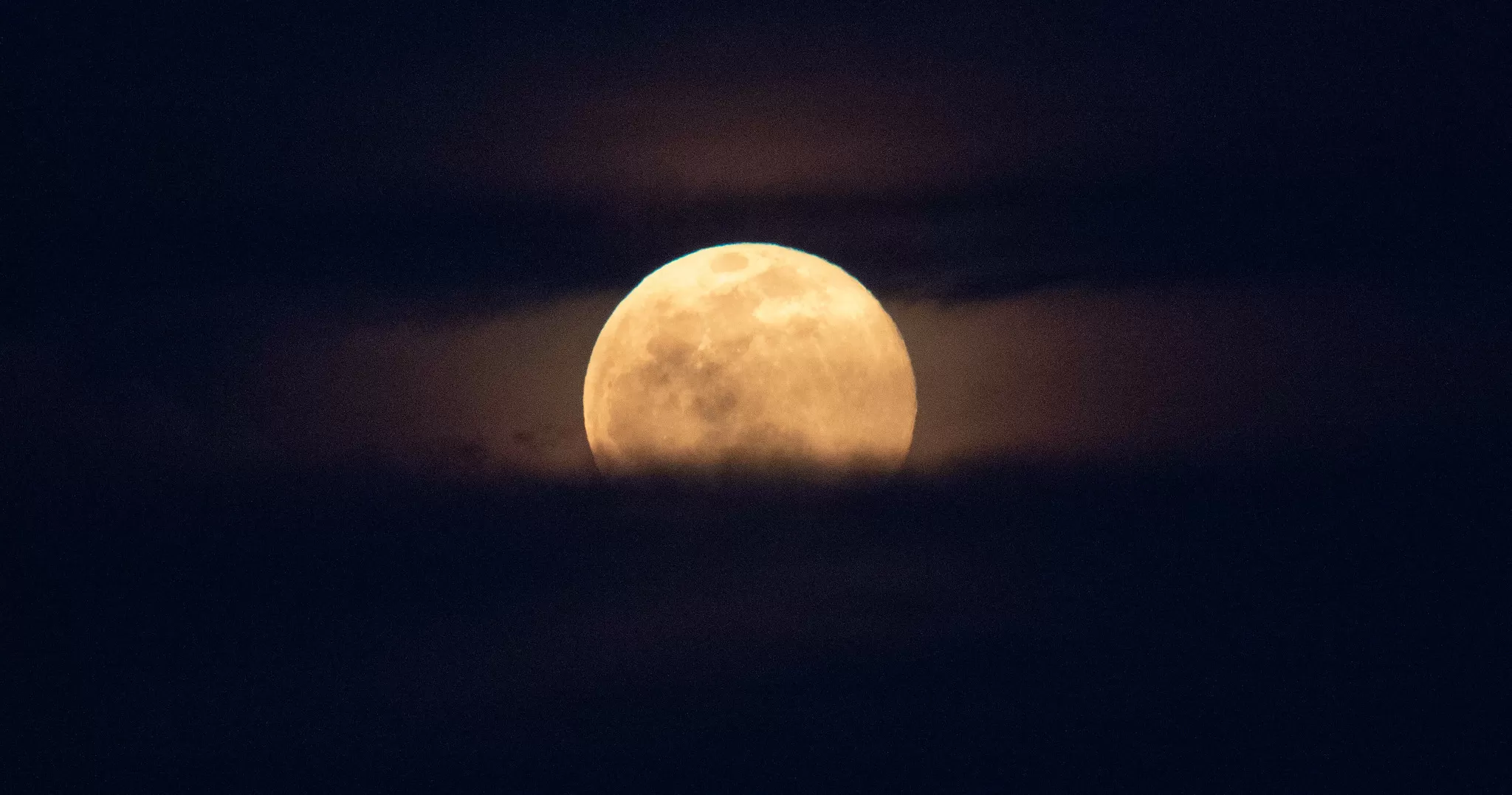 Eclipse, superlua e chuva de meteoros: o que observar no céu brasileiro em 2026