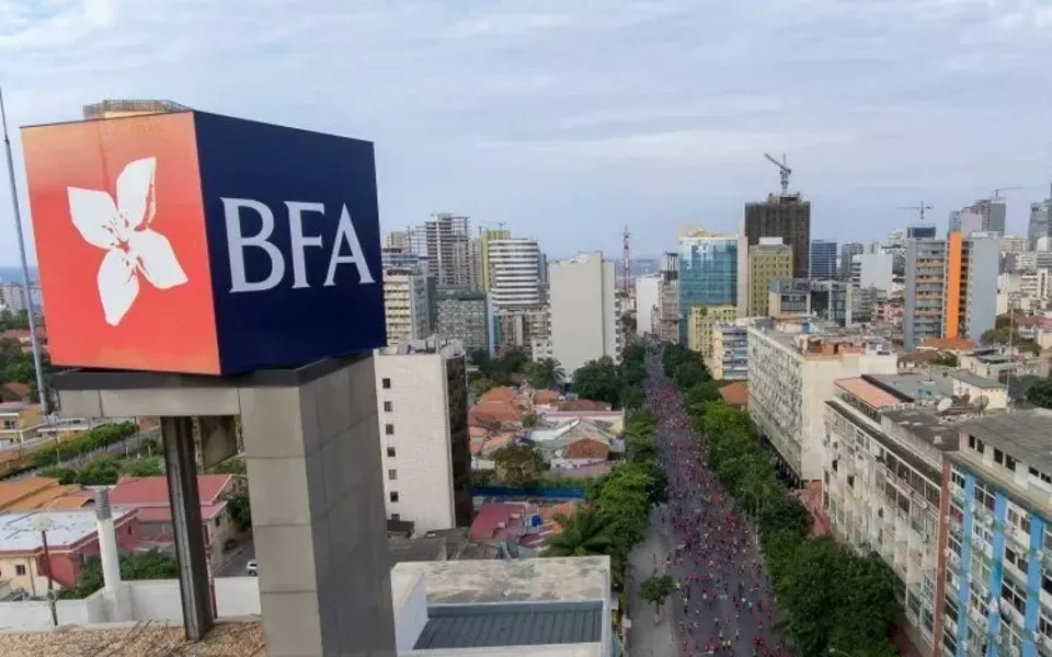Privatizações renderam 696 milhões de euros ao Estado angolano, cerca de 59% do valor contratualizado