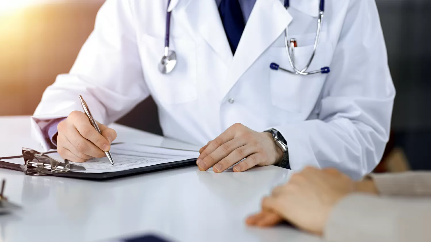 Justiça proíbe Ordem Médica Brasileira de conceder título de especialista a médicos