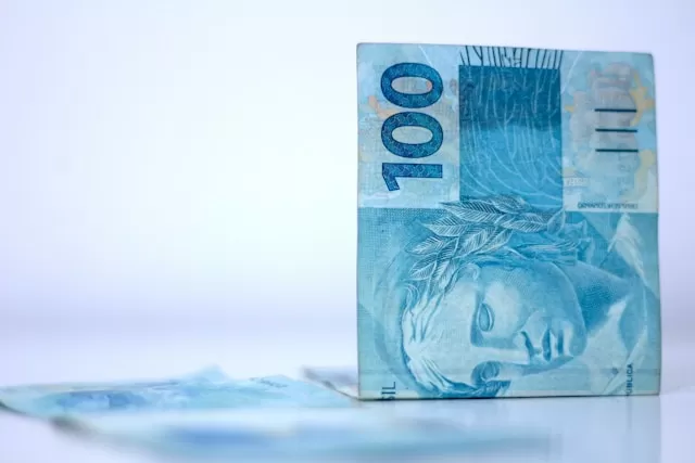 FIIs VGIR11, CPTS11 e MCCI11 pagam dividendos acima de 1%; veja valores