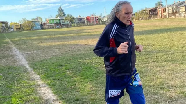 Tem 62 anos e ainda joga: "Sou um escolhido por Deus"