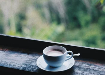 “TEODORO BASTOS DE ALMEIDA e o sucesso financeiro em Angola”