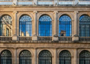 “Política: ferramenta positiva para mudanças sociais”