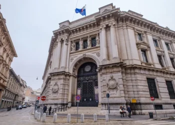 “Desvendando o Mundo Financeiro: Tecnologia, Globalização e Gestão Eficiente”