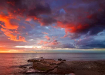 “Invista na Costa del Sol: Paraíso imobiliário em Málaga”