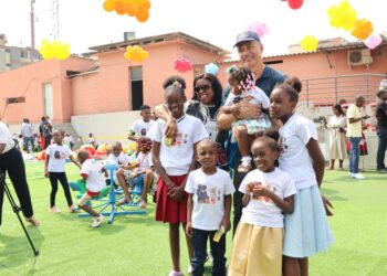 Mensagem de felicitações às crianças