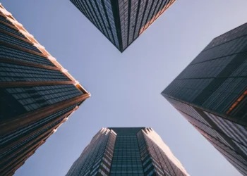 “Desmistificando as Finanças: Experiências Positivas e Acessíveis”