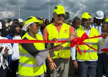 ELECTRICIDADE CHEGA AO CACHIUNGO E CHINGUAR PELA PRIMEIRA VEZ