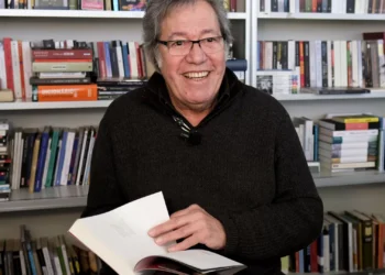 Feira do Livro do Porto vai homenagear Sérgio Godinho