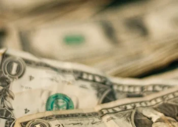 “Economia: Pilar do Desenvolvimento e Bem-Estar Social”