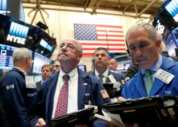 Wall Street indiferente a questões geopolíticas fecha no verde