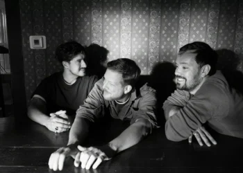 Mumford & Sons regressam a Portugal em novembro e trazem novo álbum