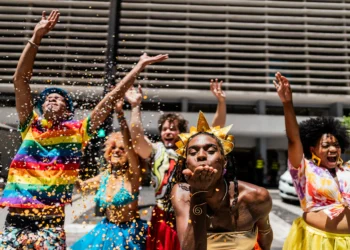 10 mandamentos para não destruir a saúde pulando o Carnaval – e não é caretice!