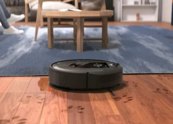 iRobot, dos aspiradores Roomba, admite risco de encerrar