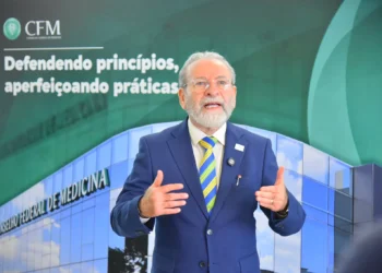 Estética se tornou ‘problema de saúde pública’, diz presidente do CFM