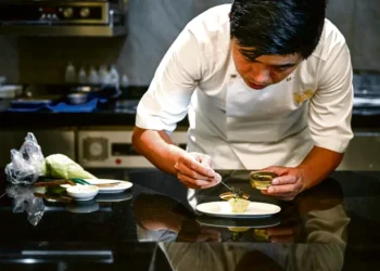 Preço do caviar cai tanto que já há quem  o compare a frango assado