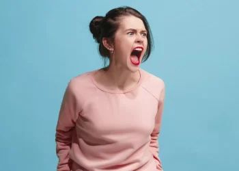 Coragem ou medo disfarçado? Fuja do impulso… e da ressaca emocional