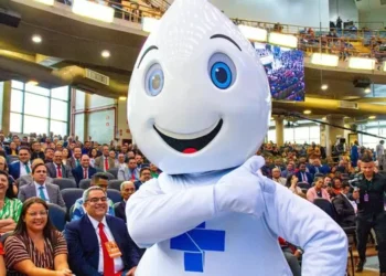 Saúde anuncia mutirão de vacinação para crianças e adolescentes em escolas