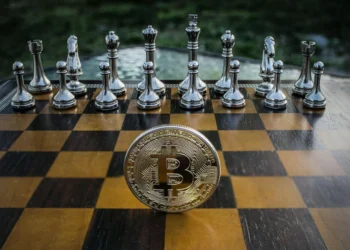 Bitcoin como porto seguro? Entenda novo comportamento da criptomoeda em meio à crise