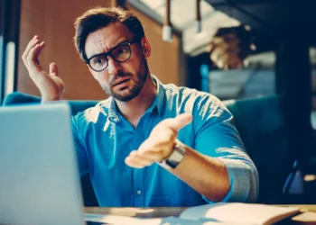 Americanos propensos a acreditar em desinformação russa, diz estudo