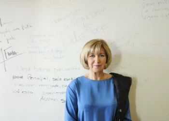 Mais de 230 escritores de língua portuguesa apelam a cessar-fogo em Gaza