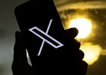 Genocídio branco. Violação de normas explica textos da plataforma de Musk