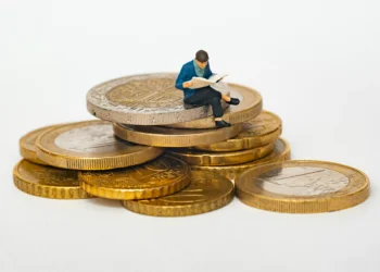 Mais de 50 FIIs distribuem proventos hoje; veja os maiores dividendos