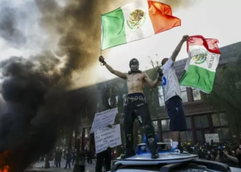 Pentágono vai enviar cerca de 700 fuzileiros para Los Angeles