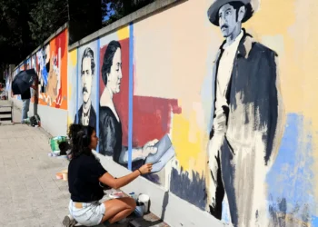 Mural coletivo no Porto celebra 200 anos de Camilo Castelo Branco
