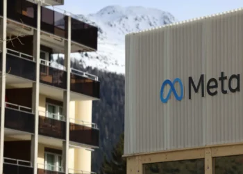 Media russos continuam a ser parceiros da Meta mesmo após sanções da UE