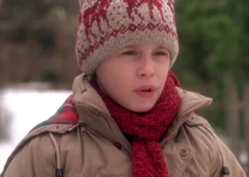 Leiloados objetos “místicos” do cinema (incluindo chicote dado a Diana)