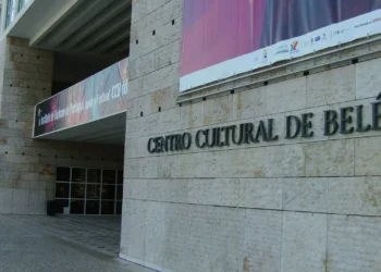 “Surpresa”. Aida Tavares deixa CCB antes da escolha da nova direção