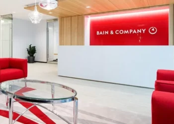 Indústria da reciclagem química já vale mais de 400 mil milhões de euros, segundo a Bain