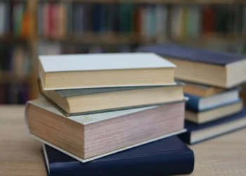 António Manuel Avelar vence nos Açores prémio literário Vitorino Nemésio