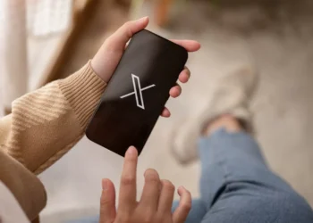 França abre investigação à rede X por suspeita de ingerência estrangeira