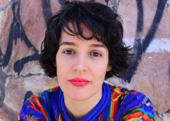 Memórias que vêm e vão (e vão e vêm): uma neta, uma avó e o Alzheimer