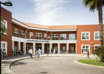 Grupo britânico de escolas compra Escola Internacional de Torres Vedras