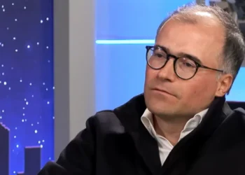 Dólar sob pressão com cortes de juros nos EUA exige atenção de emergentes