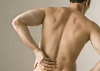 Disfunções do assoalho pélvico também afetam os homens; veja os sinais