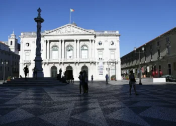 Câmara de Lisboa limita escolha por refeições vegetarianas nas escolas e enfrenta petição contra