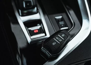 Sem entrada e nem financiamento: como juntar R$ 180 mil para comprar um carro?