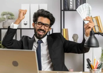 Quando cai a segunda parcela do 13º salário de 2025?