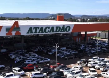 FII TRXF11 avança em negociação com Atacadão para adquirir sete imóveis por R$ 297 mi