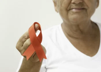 HIV após os 50: quando o tabu é fator de risco