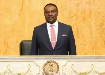 Morre Fernando Dias dos Santos, antigo presidente da Assembleia Nacional de Angola