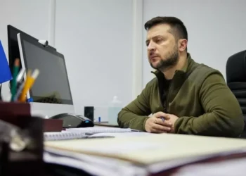 Ucrânia: Zelensky discute plano de paz com aliados europeus antes de reunião com Trump