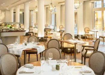 Restauração e hotelaria acordam aumentos salariais médios de 5% para 2026