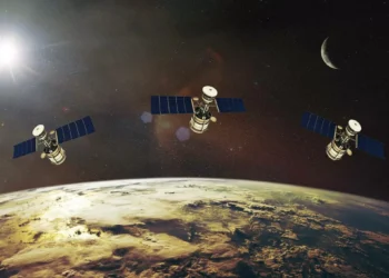 Estudantes brasileiros constroem satélite que será lançado na Índia