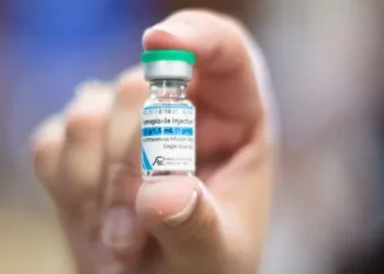 Metanol: Saúde envia antídoto e Anvisa alerta sobre cuidados após casos na Bahia